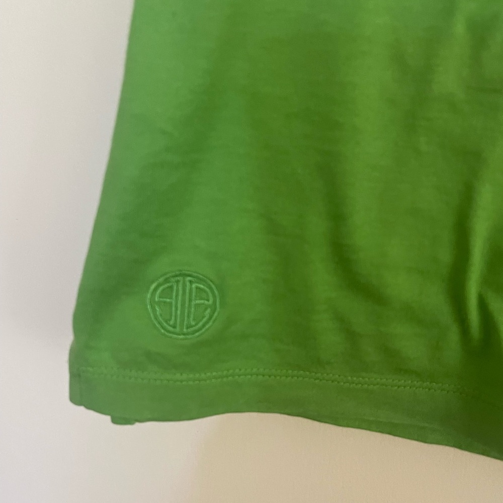 Lilly Pulitzer Green shirt sleeved top, size medium. - Picture 2 of 7
